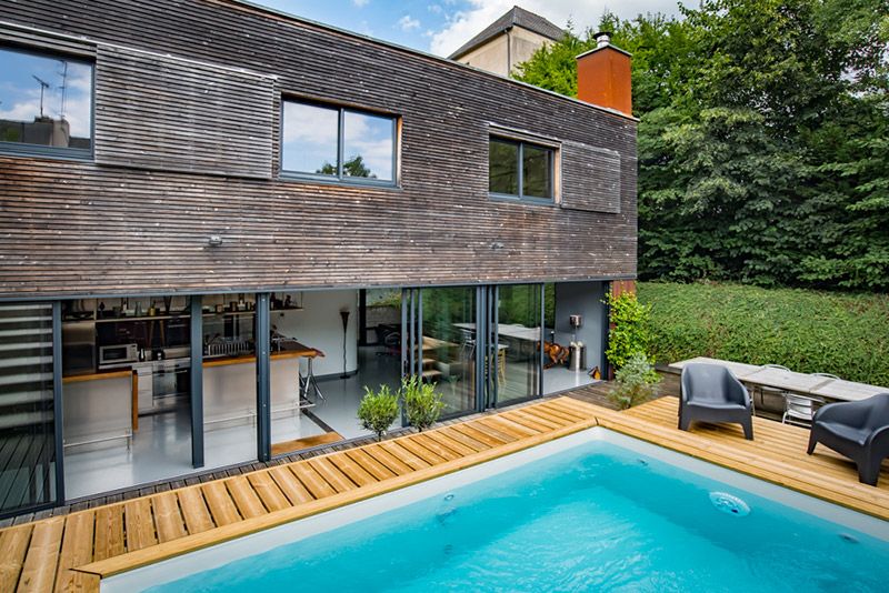 jardin paysager avec piscine